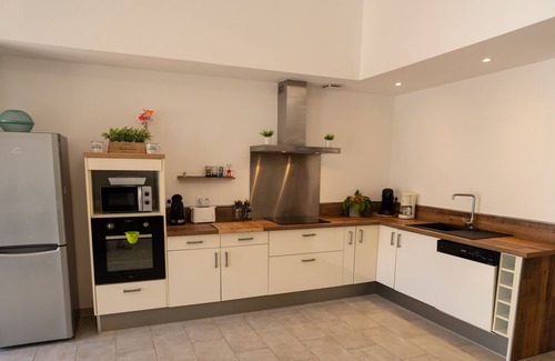 Vias Villa | Sublime Loft de 130m² climatisé au calme