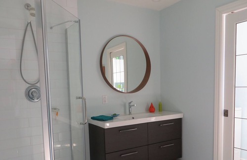 Saint-Bruno-de-Montarville House | suburban house 20k from Montreal, near Parc du Mont St-Bruno,