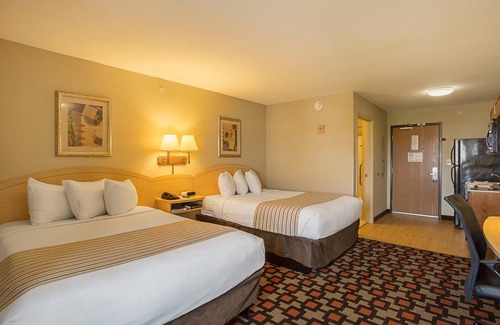 Jeffersonville - Clarksville Hotel | Suburban Studios Clarksville-Louisville North
