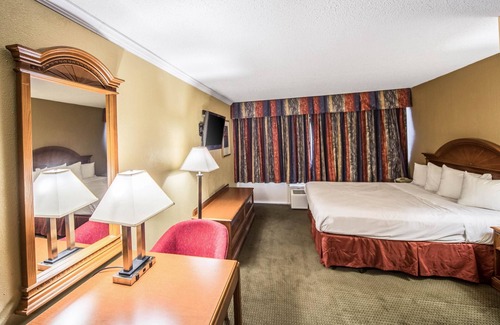Fort Wayne Hotel | Suburban Studios Fort Wayne
