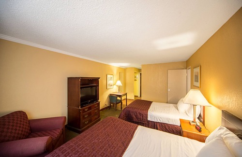 Fort Wayne Hotel | Suburban Studios Fort Wayne