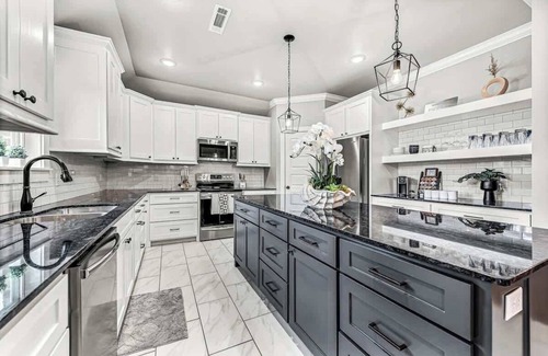 Bentonville - Fayetteville House | Sugar Pine Family Stay
