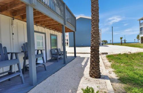 Mexico Beach Apartment | Sugar Sand Cottage B by Pristine Properties Vacation Rentals