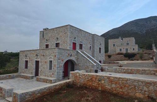 Omales Apartment | Sugar Stone House 2