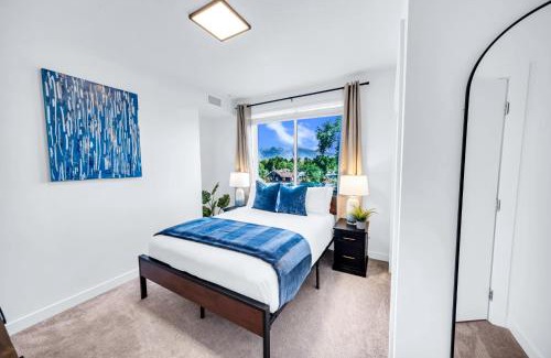 Sugar House Apartment | Sugarhouse! Mountain View 3BR, 2BA Gym, Parking