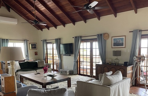 Piccadilly Villa | 'Sugarloaf', 4 bed, 4 bath, Views, Pool, English Harbour