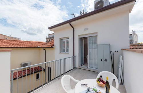 Viareggio Apartment | Suite 3 Ondina Viareggio 200m From sea