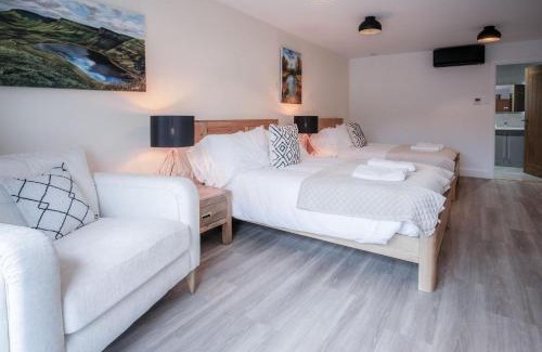 Pen-y-cae Apartment | Suite 3 - Sleeping Giant Hotel - Pen Y Cae Inn