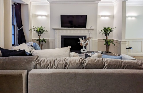 Bishopsgate Apartment | SUITE 4 DIAMOND