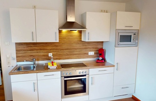 Bad Aibling Apartment | Suite 4 on the 1st floor, 1.5 room apartment with south-facing balcony