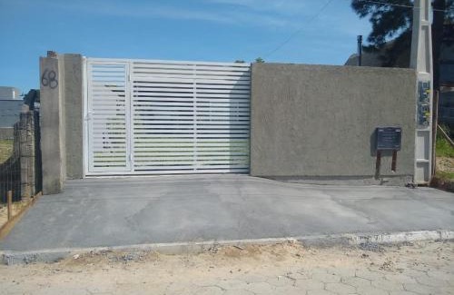 Rio Vermelho Norte Other | Suite casal em casa compartilhada com uma pessoa - estacionamento - Trilha Moçambique