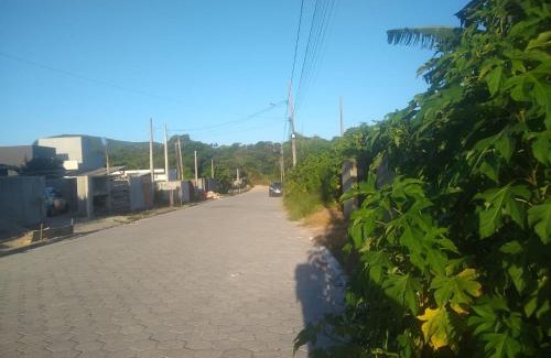 Rio Vermelho Norte Other | Suite casal em casa compartilhada com uma pessoa - estacionamento - Trilha Moçambique
