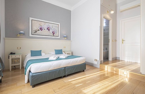 Marsala House | Suite Castrense