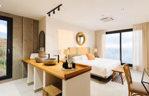 Las Indias Apartment | Suite con Piscina, Terraza Privada y Espectaculares Vistas al Mar