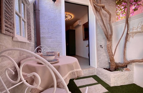 Centro Storico House | Suite Famigliare Deluxe con Grotta Naturale nel Borgo Storico di Massafra