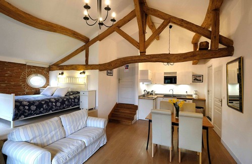 Saint-Nicolas-de-la-Grave Apartment | Suite Familiale Marie - Studio Indépendant Pour 4 Personnes