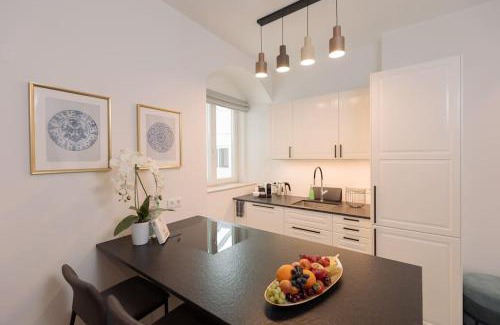 Old Town Apartment | Suite Nr 3 - J26 LUXURY APARTHOTEL, Jauniela 26 Old Riga - Great View & Top Location - 2 Bedrooms - 80 m2