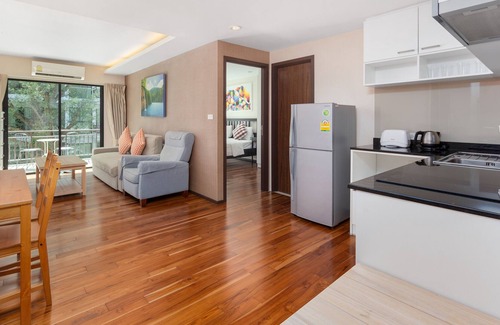 Si Sunthon Apartment | Suite Potosi 1BR by TropicLook