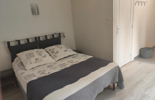 Douai House | SUITE PRIVEE AVEC VUE SUR LE JARDIN
