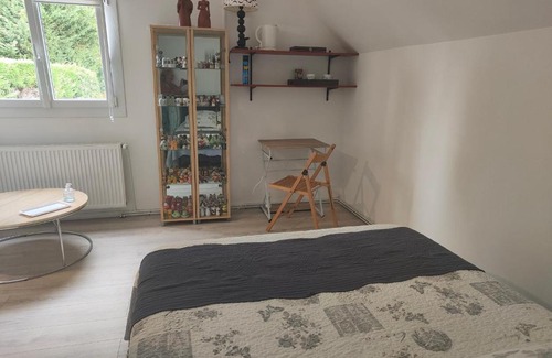 Douai House | SUITE PRIVEE AVEC VUE SUR LE JARDIN