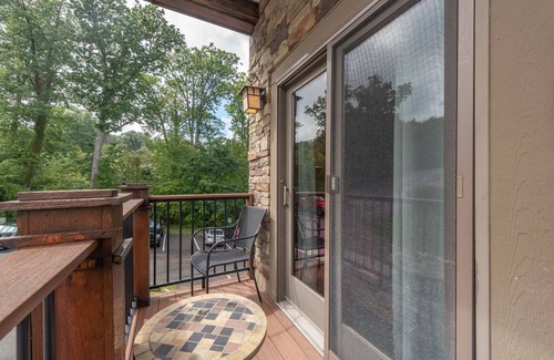 Thayerville Apartment | Suites at Silver Tree A218: One Bedroom Suite, Gas Fireplace, Free WIFI!