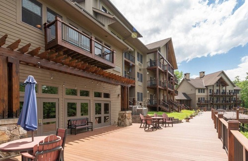Thayerville Apartment | Suites at Silver Tree A218: One Bedroom Suite, Gas Fireplace, Free WIFI!