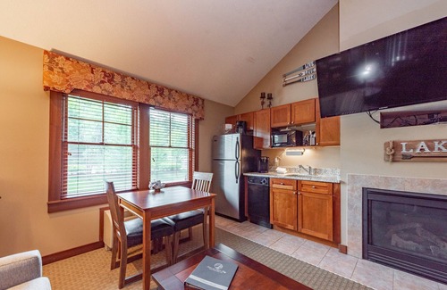 Thayerville Apartment | Suites at Silver Tree: A314 Studio & Loft Standard View