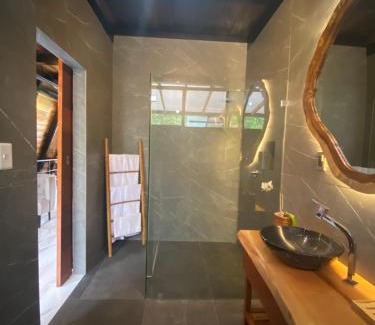 Mindo Cabin | Suites Casa ColibrÍ