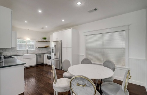 Houston Heights House | SUMMER 2025 - Updated 3/2 with yard, one block from MKT Heights