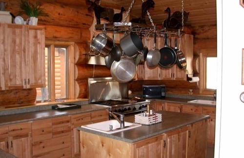 West Yellowstone House | Summer '26 Available! 4700 sq ft log home on 5 acres overlooking Hebgen Lake.