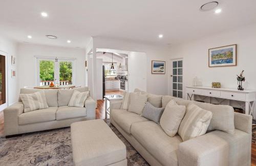 Dunsborough House | Summer Cottage