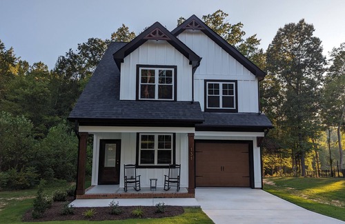 Littleton House | Summer Getaway with "No Egrets"! Your Lake Gaston haven awaits you! π