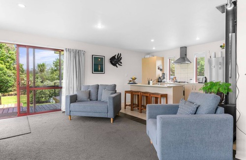 Point Wells House | Summer Haze - Omaha Holiday Home