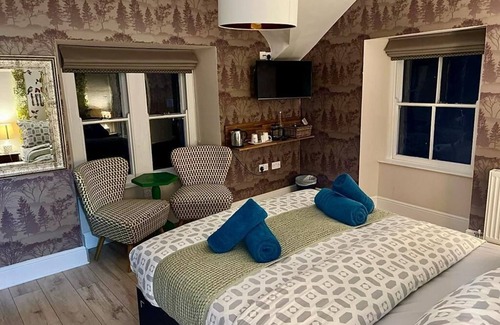 Gwynedd- Snowdonia House | Summer Hill Guest House