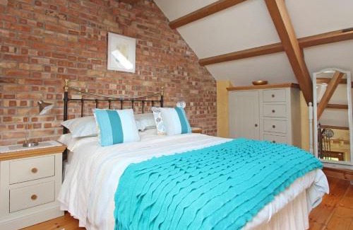 Mabe House | Summer House