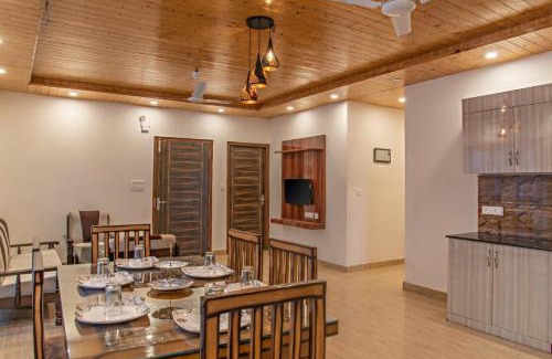 Dharampur Apartment | Summer Pine Apartments l Best Seller I Vacations I Family Events I Pet friendly l Open Air Lawn I Sky Bonfire l Serviced Apartments I By Summer Pine kasauli
