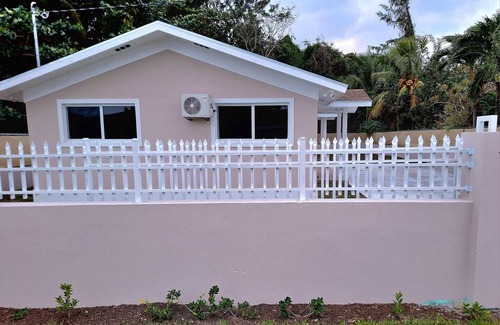 Stapledon Gardens Apartment | Summer's Haven Villas 2, near beaches, hotels, restaurants, bars and casino.n