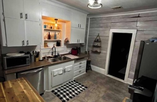 Mena House | Summer Stone House Escape