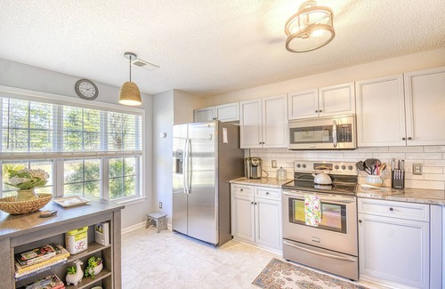 Myrtle Beach House | SUMMER Vacation Getaway Pets Welcome Remodeled