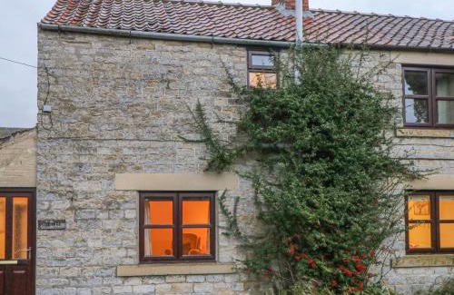 Scawton House | Summerfield Farm Cottage