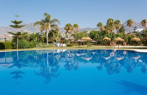 Torrequebrada Condo | sun, beach and luxury Coloso - 7 people + cot