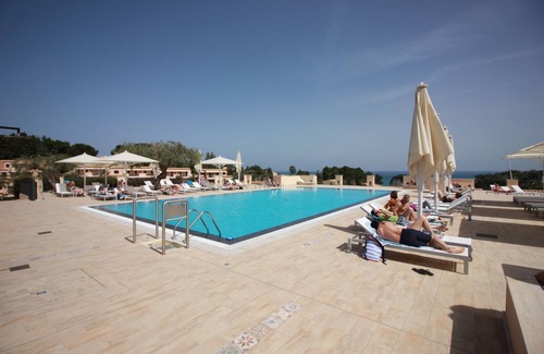 Mazzaforno Apartment | Sun House con piscina by Wonderful Italy