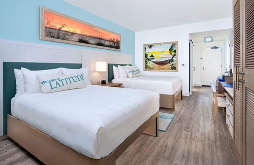 Fort Myers Beach Resort | Sun-Kissed Beach Resort w/Spectacular Sunset Views - 3 Units