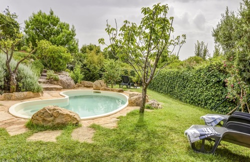 Salemi House | Sun-kissed Holiday Home in Salemi with Garden