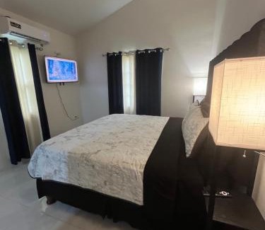 Discovery Bay House | Sun Sand n Sea Sojourn