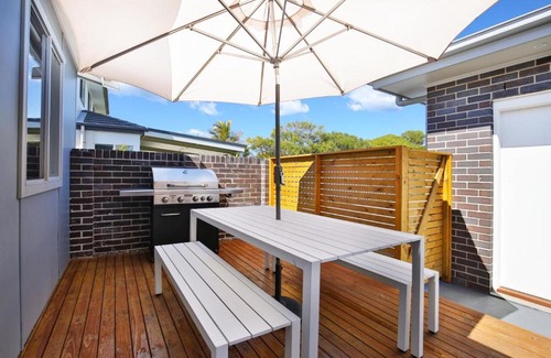 Culburra Beach House | Sun Shack at Culburra I Pet Friendly I 3 Min Walk to Beach