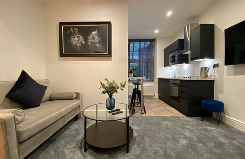 Lancaster Apartment | Sun Street ApartHotel
