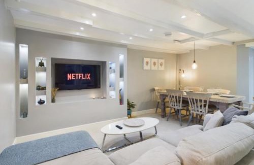 Porthleven Apartment | Sun Trap Terrace
