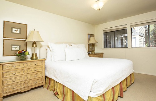 Elkhorn Hotel | Sun Valley Resort, Three Bedroom Three Beds Village Condo
