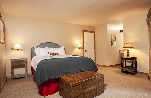 Elkhorn Hotel | Sun Valley Resort, Wildflower Three Bedroom Condo